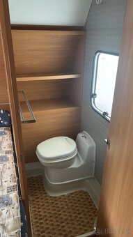 karavan burstner 450 tk ventana - 9