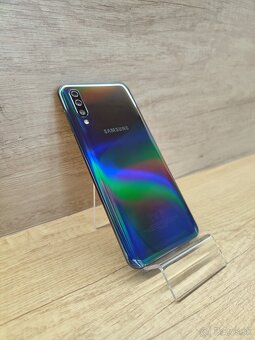 Samsung Galaxy A50 dual SIM - 128GB/4GB RAM - super stav a v - 9