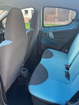 Peugeot 107  1.0. benzín 50kw - 9