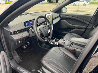 Ford Mustang Mach-E AWD Extended Range 273kW (2022) - 9