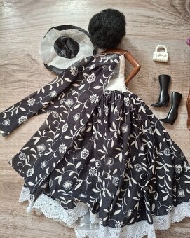 Nová bábika Barbie Extra, Color Reveal, černoška - 9