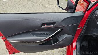 Toyota Corolla TS 1.8 Hybrid Executive (2019) - 9