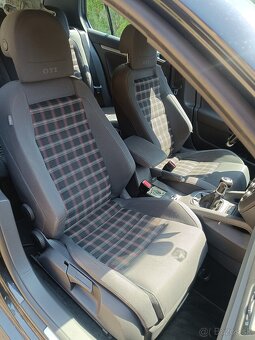 Volkswagen Golf V GTI 2.0 TFSI - 9