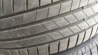 Sada elektrónov škoda s pneu Bridgestone 205/55 16 letné - 9