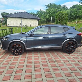 Cupra Formentor 1.4 TSI eHybrid 245k DSG Veloz TOP STAV - 9