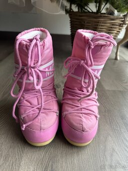 Moon Boot - 9