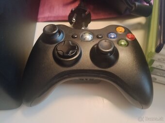 Xbox 360 500GB+Kinect set+2 ovládače+8hier - 9
