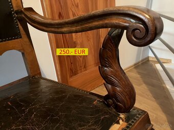 Vyrezávané 120 ročné kreslo - 9