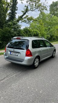 Peugeot 307 SW - 9
