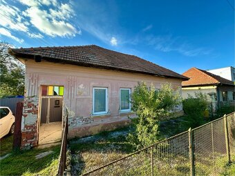 Rodinný dom s veľkým pozemkom v obci Mýtna Nová Ves - 9