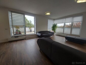 Trojizbový byt s najkrajším výhľadom v Banskej Bystrici - 9