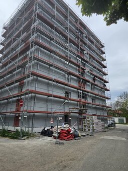 🛠️ Ponúkame lešenárske, zatepľovacie a rekonštrukčné práce - 9