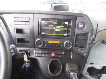 Predám MERCEDES BENZ Actros Mega BL-027TA - 9