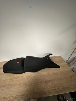 Vyhrievané sedadlá + vyhrievané rukoväte KTM Adventure 790 / - 9