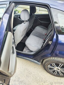 Ford FOCUS 1.8i benzín, výbava Ghia - 9
