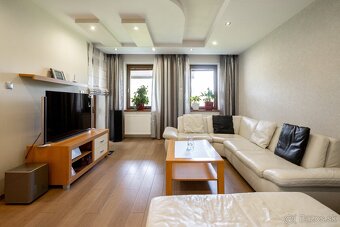 RODINNÝ DOM Veľké Krškany s vlastnou botanickou záhradou - 9