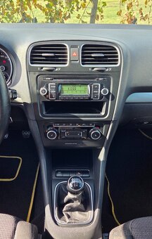 Volkswagen Golf 1.4 16V 59KW/80 koní R.V.03/2010 - 9