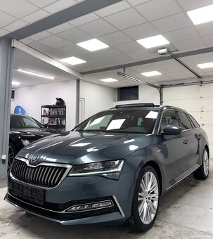 Skoda Superb Laurin&Klement 2.0TDI 147 Kw 4x4 - 9