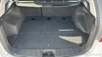 Hyundai i30 cw 1.6 crdi 85kw VGT - 9