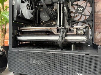 i3 12100F\16GB\RX 7800XT\SSD\850W Zdr - 9