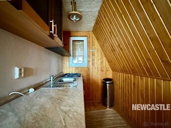 NEWCASTLE⏐PREDAJ - 3-izbová chata, Tajov - 9