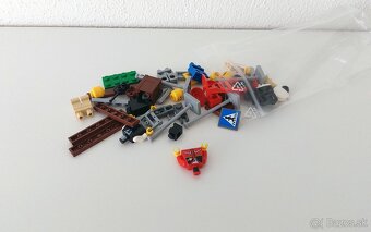 Predám LEGO City 8401 - City Minifigure Collection (2009) - 9