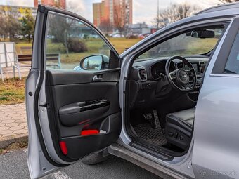 Kia Sportage 2.0 CRDi HP 4WD 136kW AT GT-Line - 9