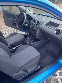 Ford Fiesta 1.3i Benzin 51kw - 9