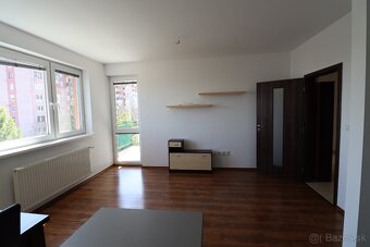 3-izbový byt s parkovacím státím v lukratívnom prostredí - 9