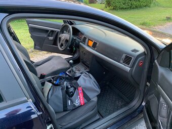 Opel vectra 2.2 TDi 92kw combi - 9