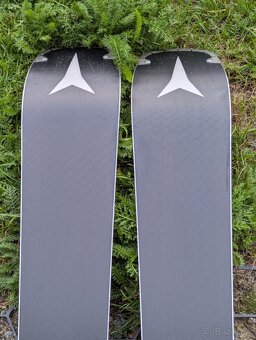 lyže Atomic Redster Q7.8 Revoshock C + 12 GW, 166cm, 24/25 - 9