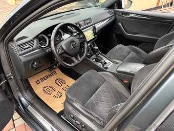 Škoda Superb Combi III Sportline 4x4 - 9
