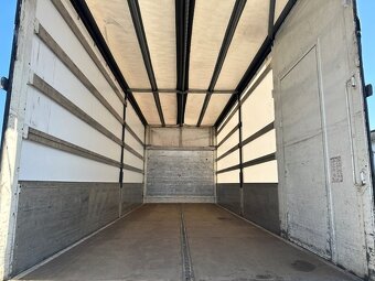 MAN TGM 18.290 se shrnovací plachtou a čelem - 9