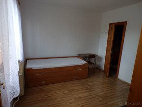 Na prenájom 2 izbový byt Nováky - 9
