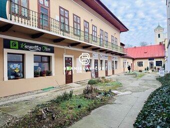 REZERVOVANÉ - BUDOVA NA PREDAJ NA HLAVNEJ UL. - 9
