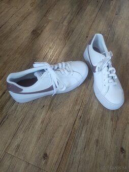Nike kožené dámske tenisky veľ. 37.5 (stélka je 23.5 cm) - 9