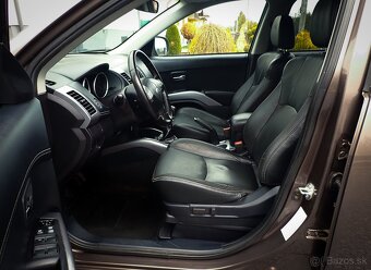 MITSUBISHI OUTLANDER 2.2 DI-D 2012 - 4x4 - NAVI-KAMERA-ŤAŽNE - 9