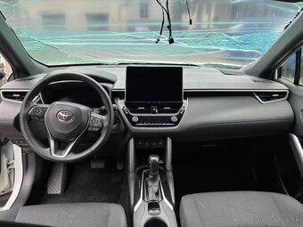 Toyota Corolla CROSS 2.0i HYBRID CVT r.v.2023 105 000 km ČR - 9