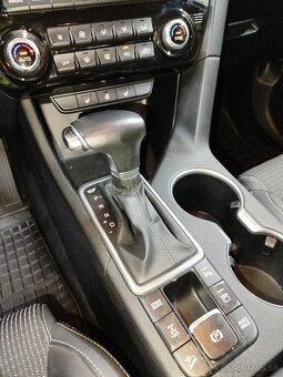 4x4 benzín automat Kia Sportage Platinum model 2020 - 9
