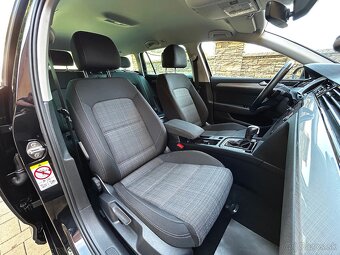 VW Passat Variant 2.0 TDI EVO Business DSG - 9