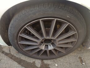 Díly z celého auta Audi A4 b8 combi 2.7 TDI 140kw utomat - 9