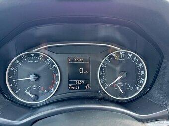 Škoda Octavia 1.6TDI GreenLine - 9