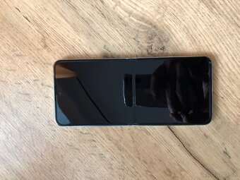 Samsung Galaxy Flip 5 - 9