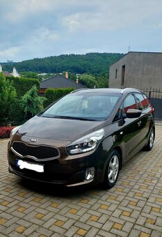 Kia Carens 1.6 GDi - 9