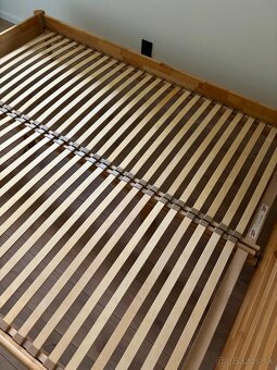 Manželská posteľ 180x200 masív + matrace - 9