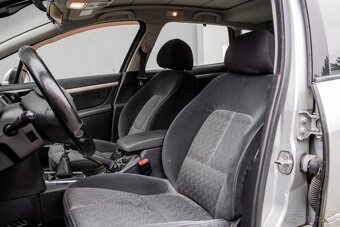 Peugeot 407 SW 2.0 HDi Comfort Pack - 9