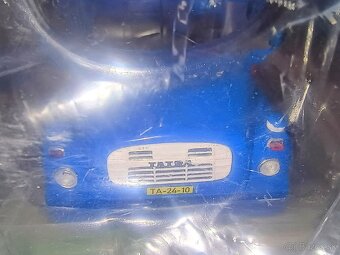 1:43 TATRA 148 - 9