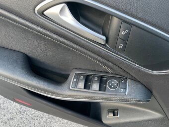 Mercedes Benz CLA 180 Shooting Brake - Combi (auto na predaj - 9