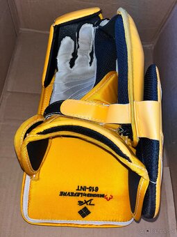 Brankársky custom výbava  - betóny, lapačka a vyražačka - 9
