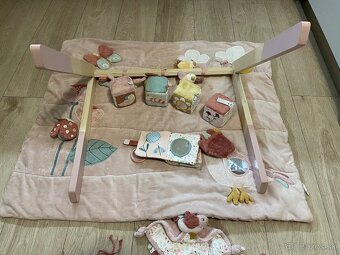 Little Dutch Hracia deka, drevená hrazda mix hračiek - 9